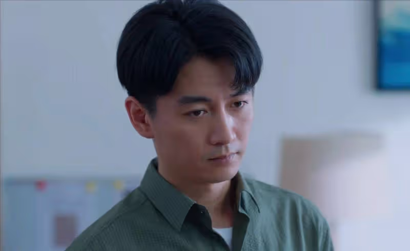 《小日子》:看清顧茉莉父女的「醜聞」,才懂朱勁草的結局有多荒唐