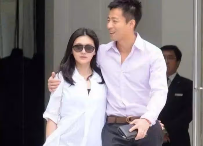 汪小菲「殺」瘋了!曬圖實錘大S婚內出軌光頭,自己還被家暴打暈