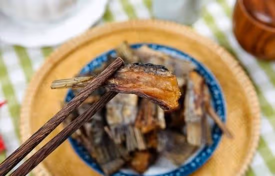 明日除夕，記得：1要開，藏2樣，3不吃，迎春接福過大年