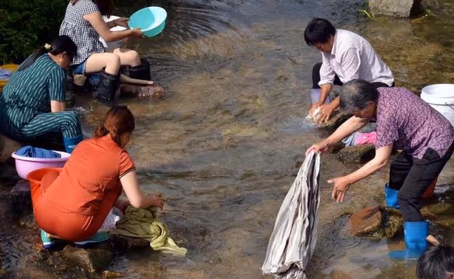 農村老人常說：「衣服不能晚上洗」，啥意思，有什麼道理和講究？