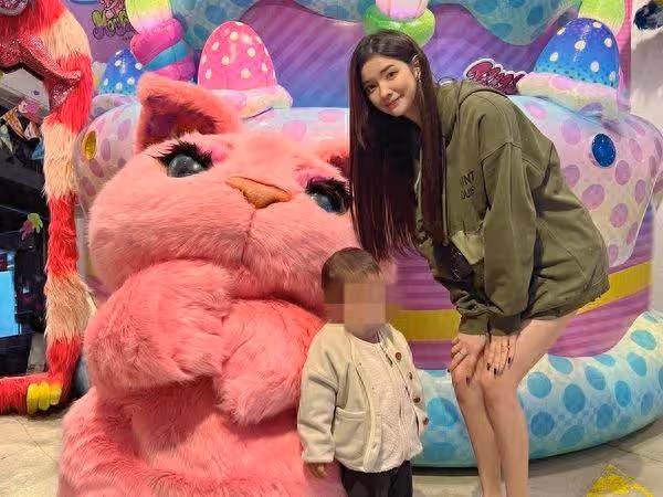 唐禹哲未婚再生一子！蘇小軒大方曬照「2歲兒」：我的小情人