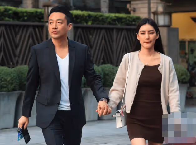 汪小菲曬具俊曄包裹收據!反控大S「吃藥後打我」