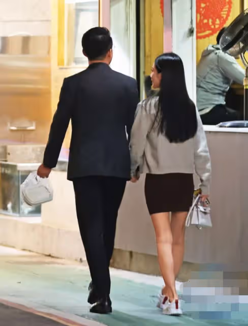汪小菲曬具俊曄包裹收據!反控大S「吃藥後打我」