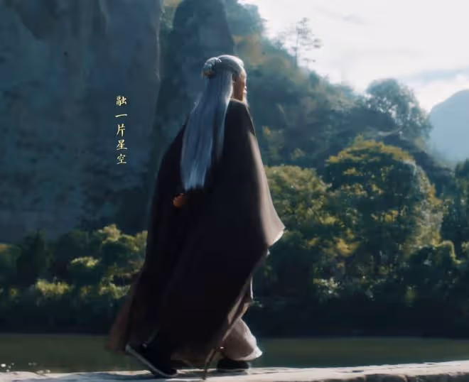 《與鳳行》沈璃是妖獸王之女,墨方身份更尊貴,是魔尊六冥之子?