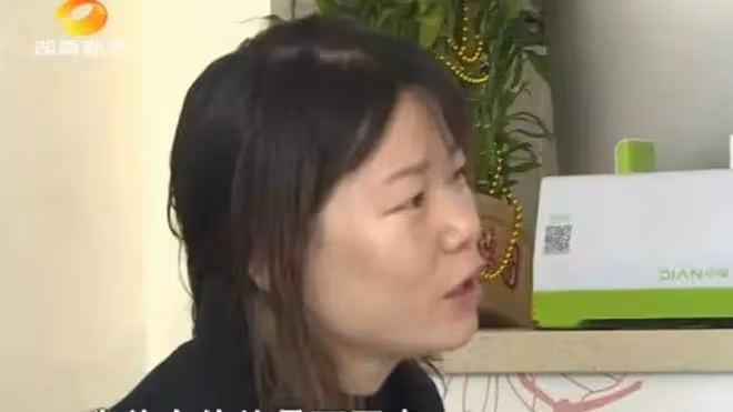 妻子背叛婚姻與他人生子,離婚後央求前夫讓孩子落戶,前夫:不行