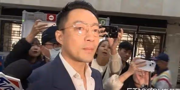 S媽痛哭稱汪小菲欠上億不還,做人要有良心,今生不還來生還