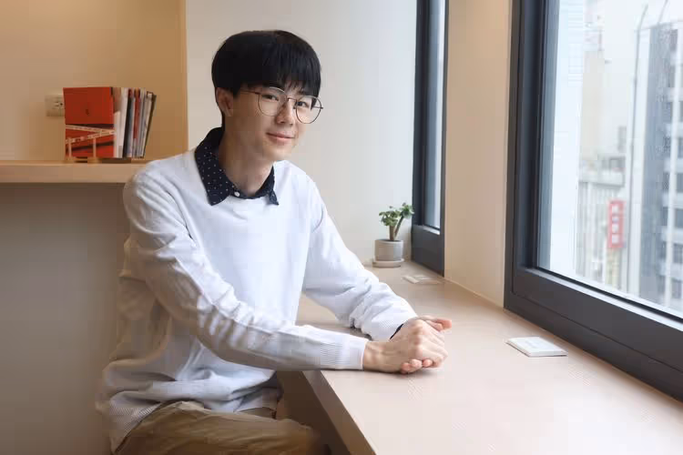 專訪｜星二代+1　吳鈴山長子10個月大獻處男作　22歲正式入行接衣缽拒靠爸