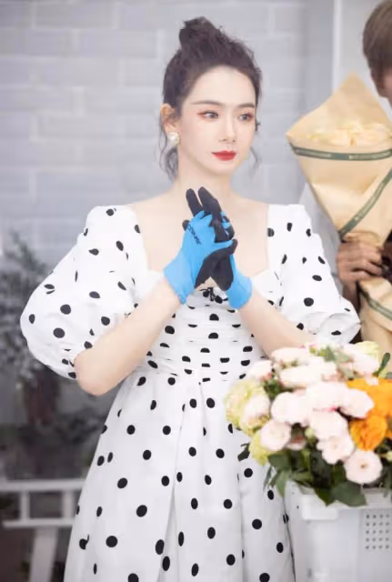 戚薇李承鉉深情對唱太有愛,甜美風也超贊,秀恩愛還得看真夫妻