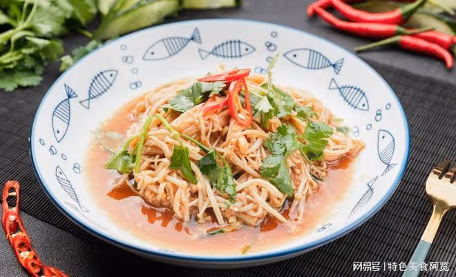 清爽爽口,營養美味的涼拌金針菇,讓你夏日食慾振奮!