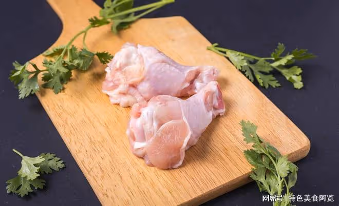 雞肉三丁的家常做法,美食盛宴等你來!