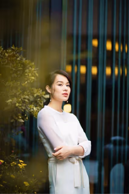 曾被稱「最丑」港姐,戀愛8年未果,後閃婚生3個兒子,她幸福嗎?