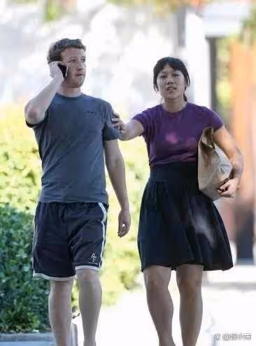 扎克伯格萬里挑一的老婆,是長相普通的美籍華人,富豪眼裡出西施
