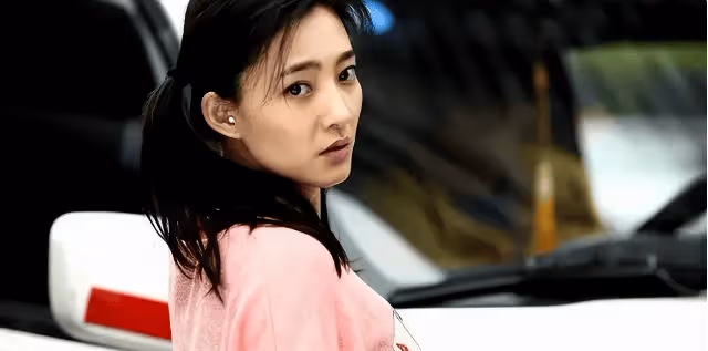 娛樂圈公認的十位素顏美女，李沁僅排最後，第一名驚為天人