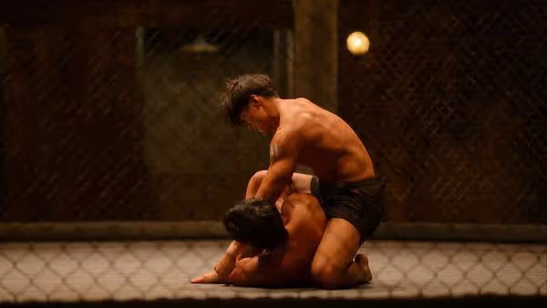 《體能之巔2》男星李載允參賽!「遭勒肋骨」痛苦倒地畫面曝光