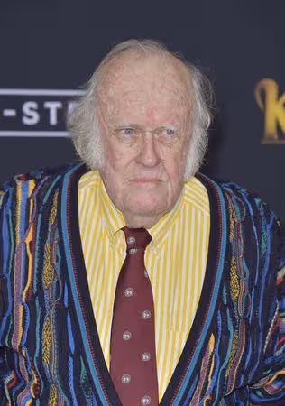 生前演破200部電影!美國男星艾密特沃許心臟驟停逝 享壽88歲