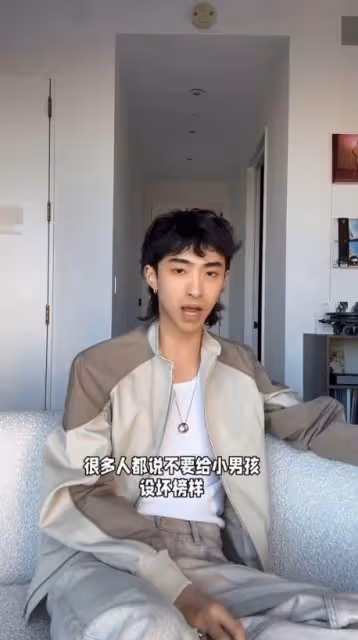 22歲庾恩利穿女裝遭批壞榜樣!看淡惡評吐原因:明目張膽說我爸媽