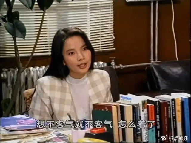 吃中國飯卻親美辱華，寧願撿垃圾也不回國的呂麗萍？如今悄悄回來了