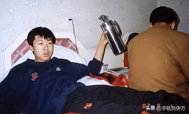 王治郅:一婚娶高官女兒,二婚娶小13歲美女主持,如今成人生贏家