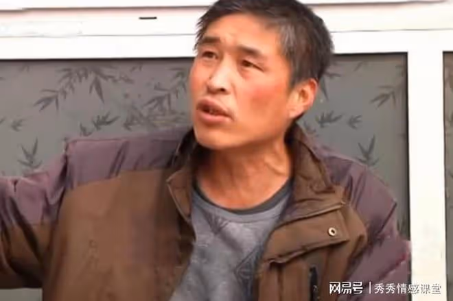 老家拆遷通知剛出來,12年不聯繫的伯父,帶著一家五口都回來了
