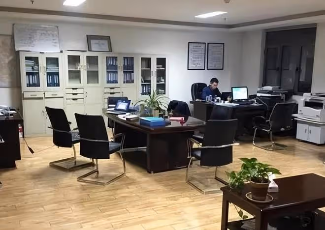 跟同事聚餐，說好AA他們偷偷溜走，我在群里說的話他們乖乖轉錢來