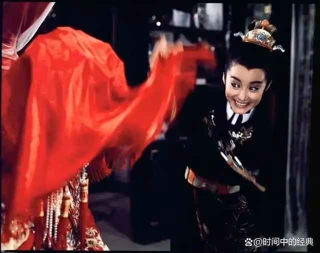 電影《紅樓夢人之金玉良緣》終於把侵吞林黛玉家產的劇情拍出來了