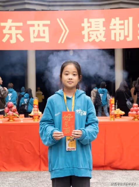 完美避開媽媽高顏值基因,梅婷女兒與宋佳拍戲,氣質與梅婷差半截