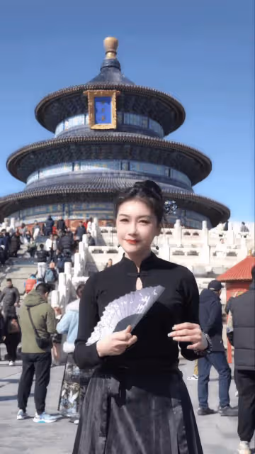 TVB前女星內地穿馬面裙!竟被外國人掀到半腰!網友大讚身材好