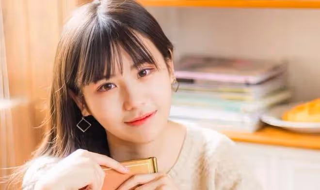女人要是主動問這三個問題，那說明她對你「動情」了，男人別錯過