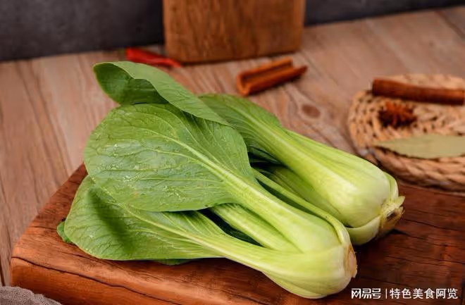 嫩糯上海青,鮮香滿口肉片情