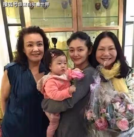 張蘭曝大瓜:大S涉三宗罪可坐牢,S媽賣婚房獲利3億,S媽回應了