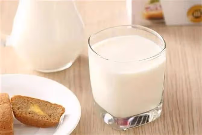 臻濃牛奶和純牛奶有什麼區別?哪個營養價值高?