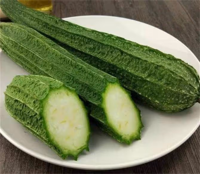絲瓜儲存方法簡單,沒技巧沒難度,放上一年也不壞,多囤點慢慢吃