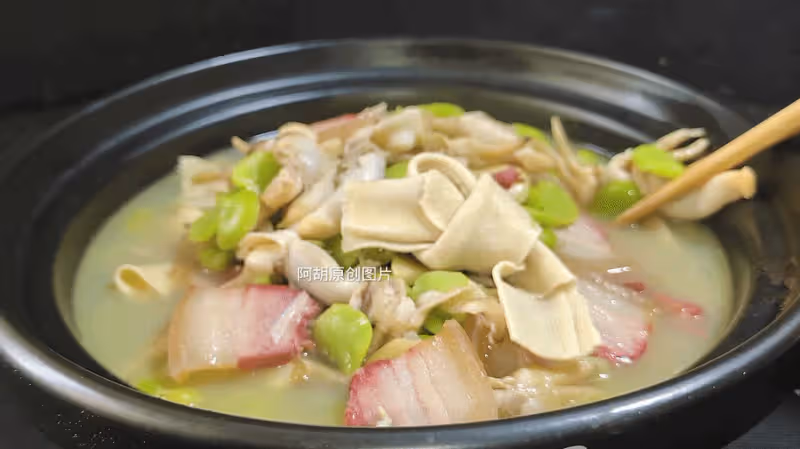 這菜5元一斤,卻是絕佳補腦菜!三樣食材燜一鍋,嘗鮮好營養,吃的就是這口鮮