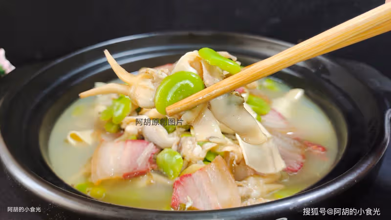 這菜5元一斤,卻是絕佳補腦菜!三樣食材燜一鍋,嘗鮮好營養,吃的就是這口鮮