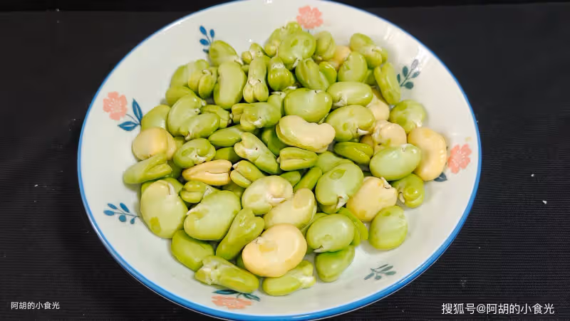 這菜5元一斤,卻是絕佳補腦菜!三樣食材燜一鍋,嘗鮮好營養,吃的就是這口鮮