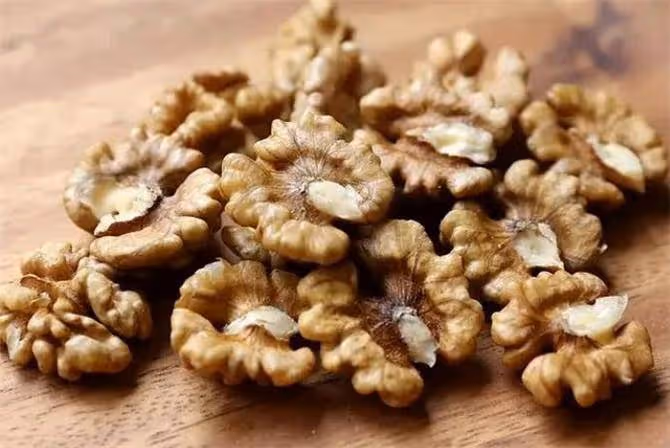 新鮮核桃放冷凍還是冷藏?核桃買多了如何保存?