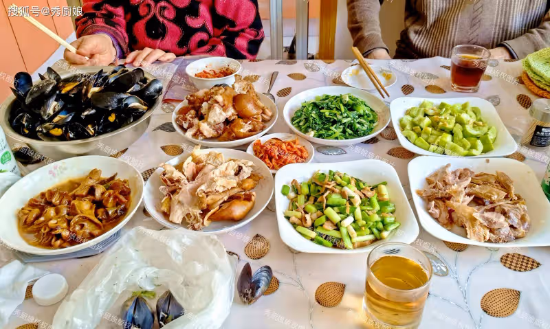山東丈母娘出院,女婿花200塊錢準備一桌飯菜,被網友吐槽真寒酸