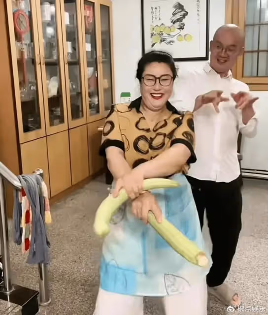 「開封王婆」身份被曝光！知名相聲大師兒媳，連郭德綱都得叫師嬸