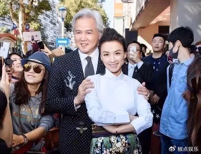 張庭夫婦捲土重來!96套房產解封,全國招代理做直播,沒人管嗎?