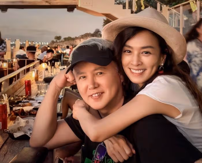 張庭捲土重來了！將開啟線下巡迴活動，轉型帶貨揚言要讓女性蛻變