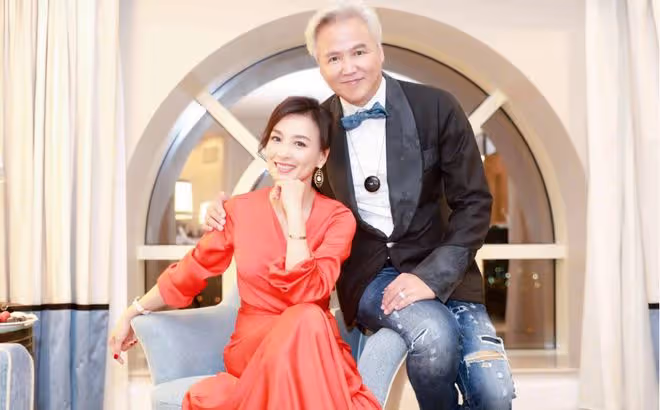54歲張庭徹底翻身,又開始在國內「巡演」,23億資產已被解封