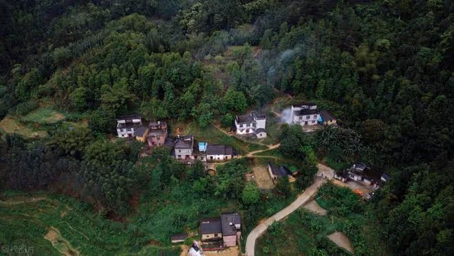 為何不建議城裡老人回農村養老?我的經歷,就是給大家最好的警示