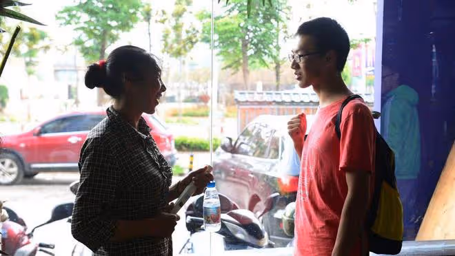 富家女嫁給農村窮小伙，老公發達後被拋棄，老公：她吃不了苦