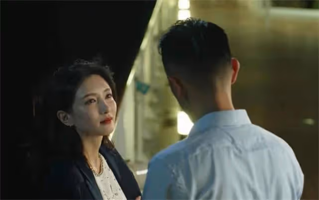 「好了，現在如你所願了」鳳凰男追悔莫及，低頭道歉無法挽回