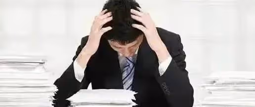 他沒有珍惜來之不易的婚姻，因出軌造成的惡果，悔恨不已