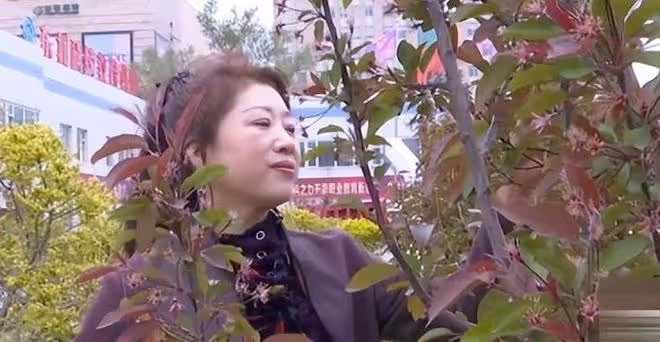 51歲大姐風韻猶存，相親男子陳某，大姐：你滿足不了我的要求！