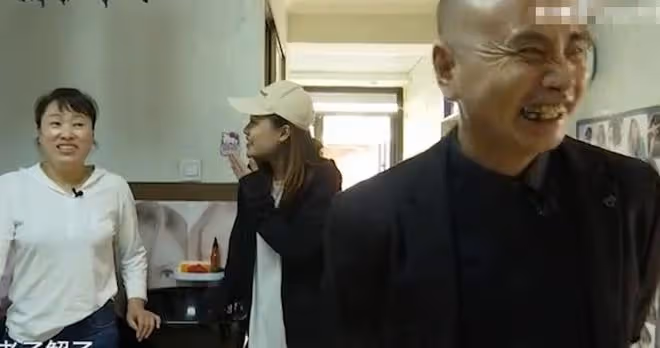 59歲大爺相親，大媽竟是他嫂子的妹妹，大爺想試試，大媽：想得美