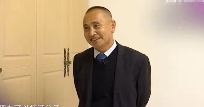 59歲大爺相親，大媽竟是他嫂子的妹妹，大爺想試試，大媽：想得美