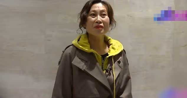 55歲大姐風韻猶存，相親男子李某，大姐：你能滿足我的要求嗎