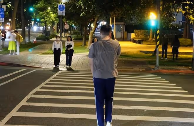 汪小菲衝進警局報警：我實名舉報徐熙媛長期濫用藥物